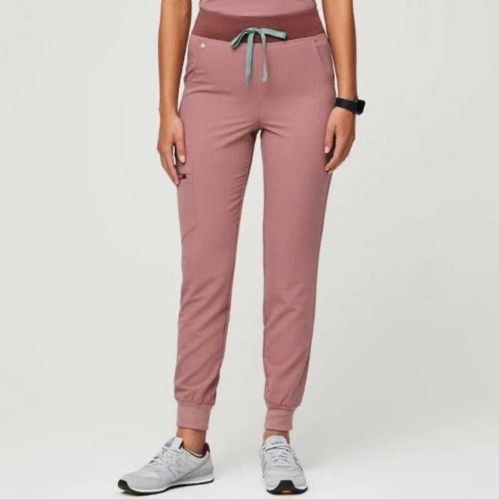 Figs High Waisted Zamora™ Jogger Scrub Pants 2.0 Mineral Mauve, NWT